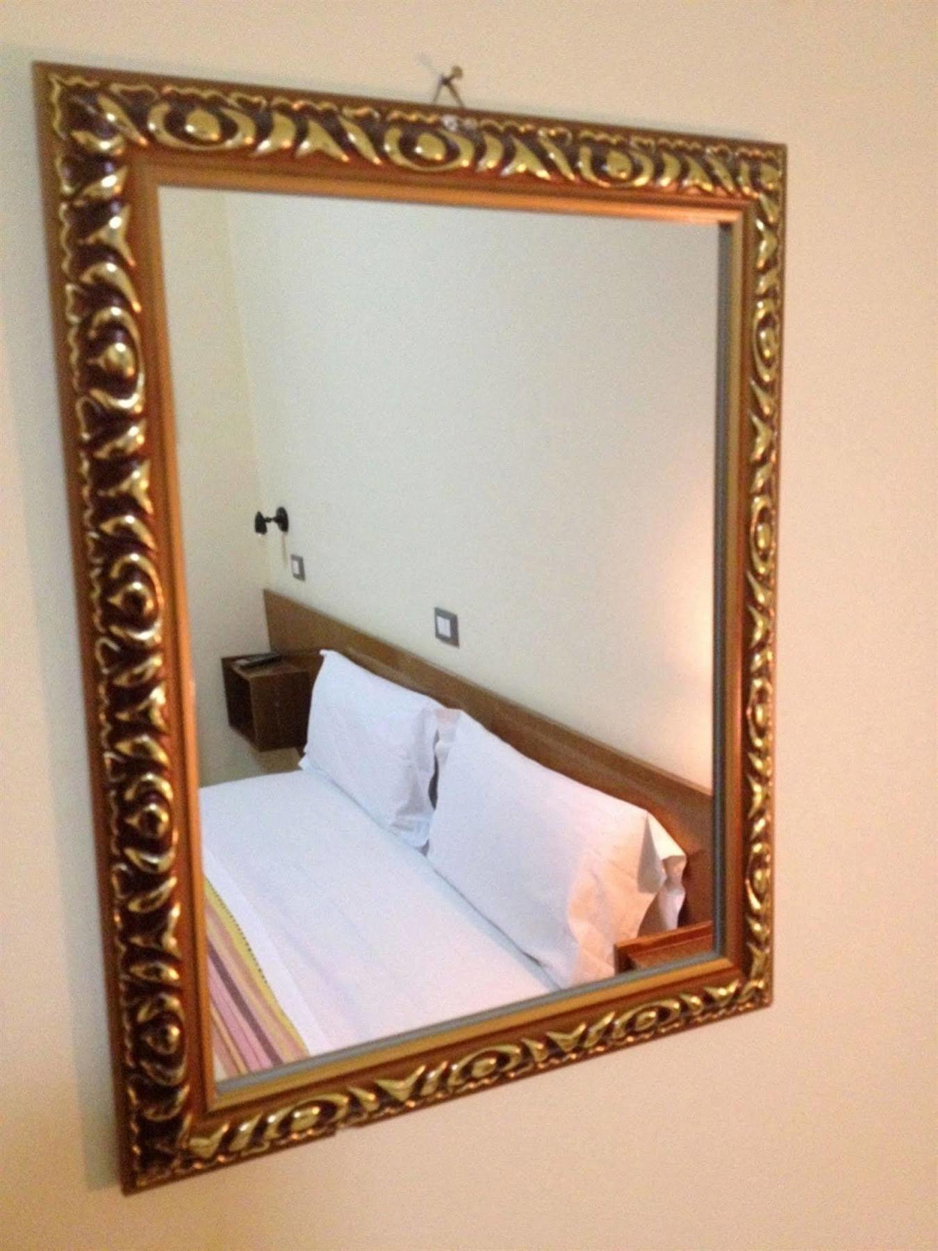 Hotel Holiday Pescara Esterno foto